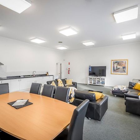 4 Bedroom House - Hobart Cbd - Free Parking - Free Wifi Exterior photo